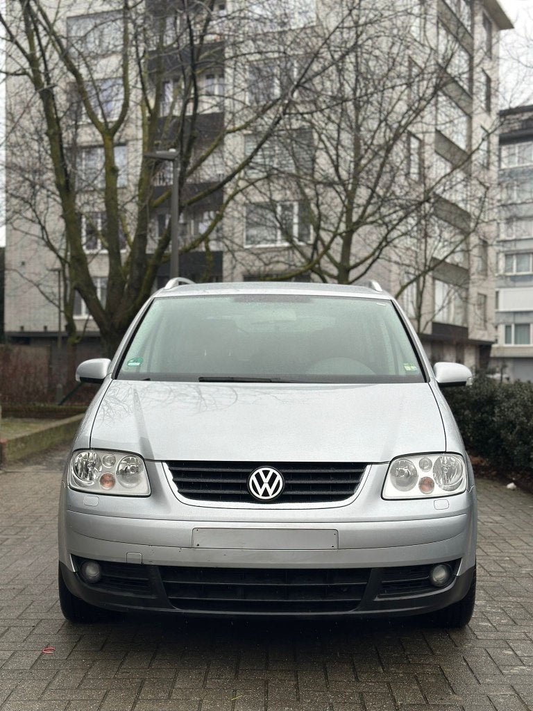 VOLKSWAGEN TOURAN 1.6 FSI – 2004 – 161.000 KM – EURO 4, Auto's, Volkswagen, Bedrijf, Touran, Benzine, Euro 4, Monovolume, 5 deurs