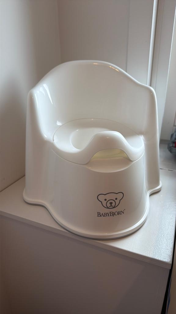BabyBjörn potje, Kinderen en Baby's, Badjes en Verzorging, Ophalen, Zo goed als nieuw