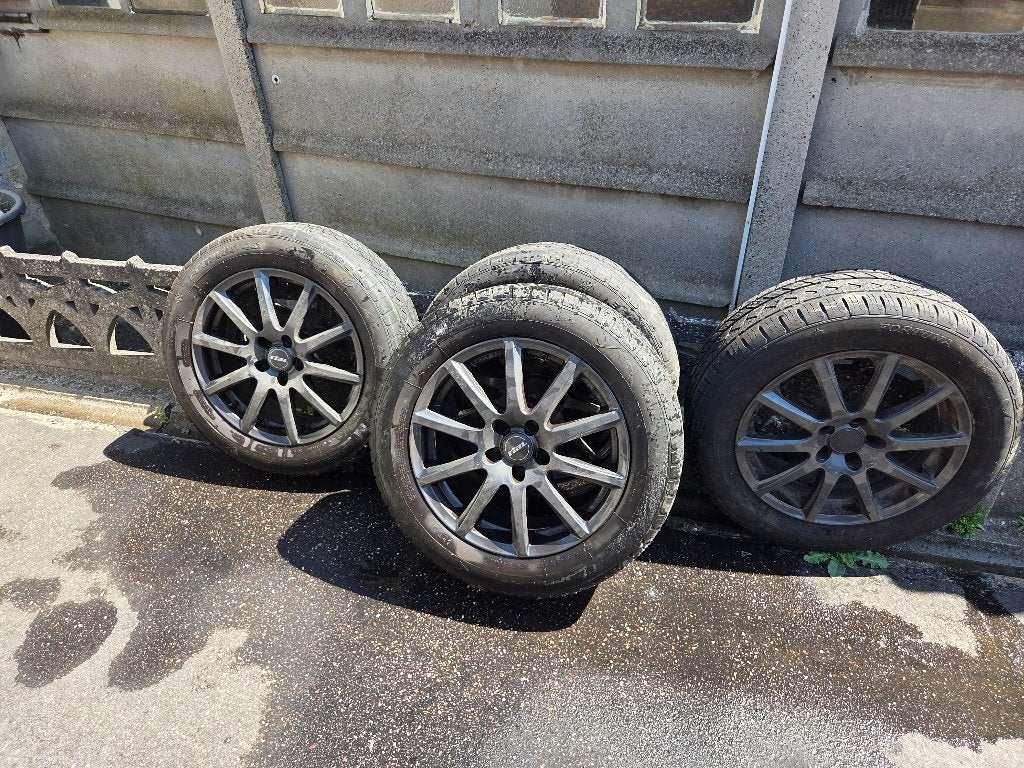 NISSAN QUASHQAI, Auto-onderdelen, Banden en Velgen, Ophalen, Velg(en), 17 inch, All Season