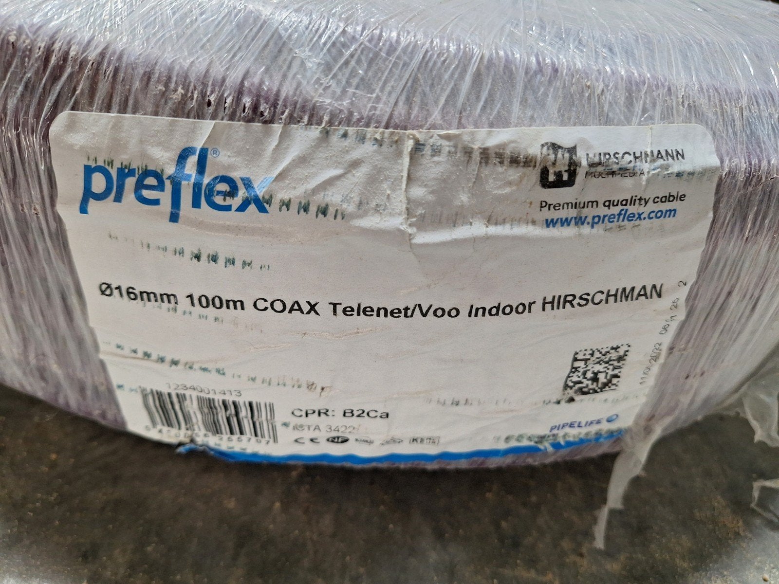 Preflex coax 60m, Ophalen, Zo goed als nieuw, Kabel of Snoer