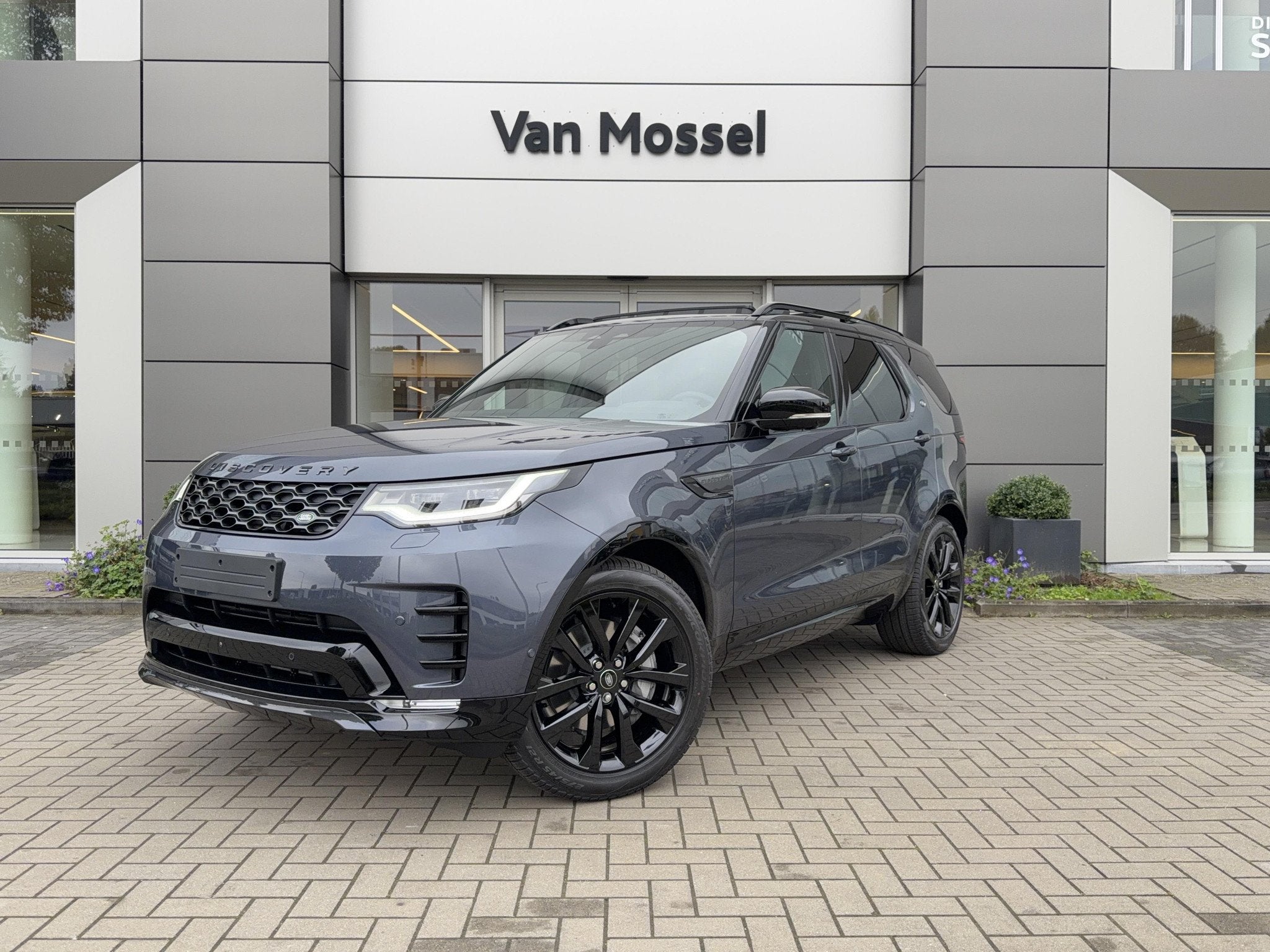 Land Rover Discovery D250 Landmark AWD Auto. 27MY, Autos, Achat, Entreprise, 2442 kg, Noir