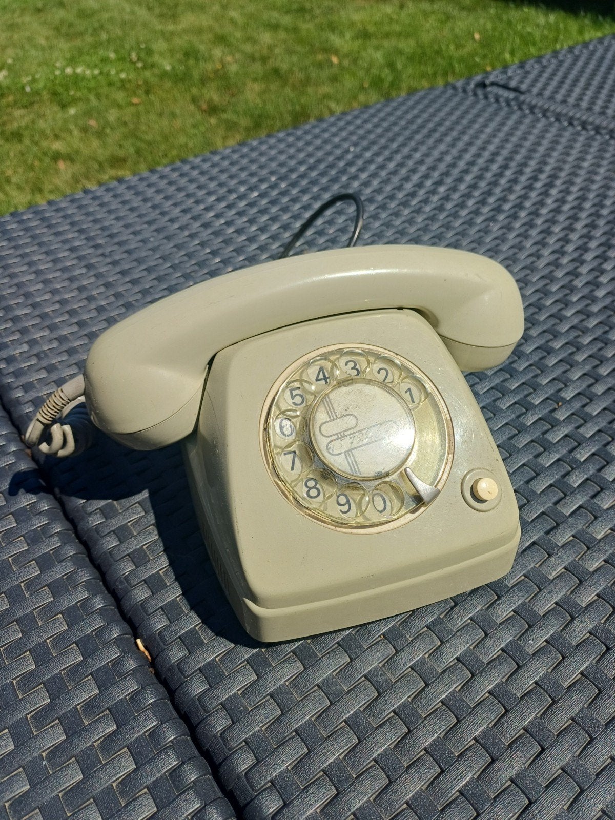 RTT 72B telefoon, Ophalen