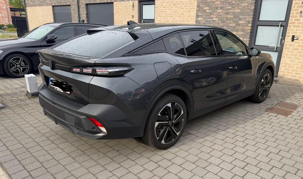 Peugeot 408 Allure Pack 1.2 PureTech EAT8 te koop, Parkeerassistent, 1199 cc, 96 kW, 5 deurs