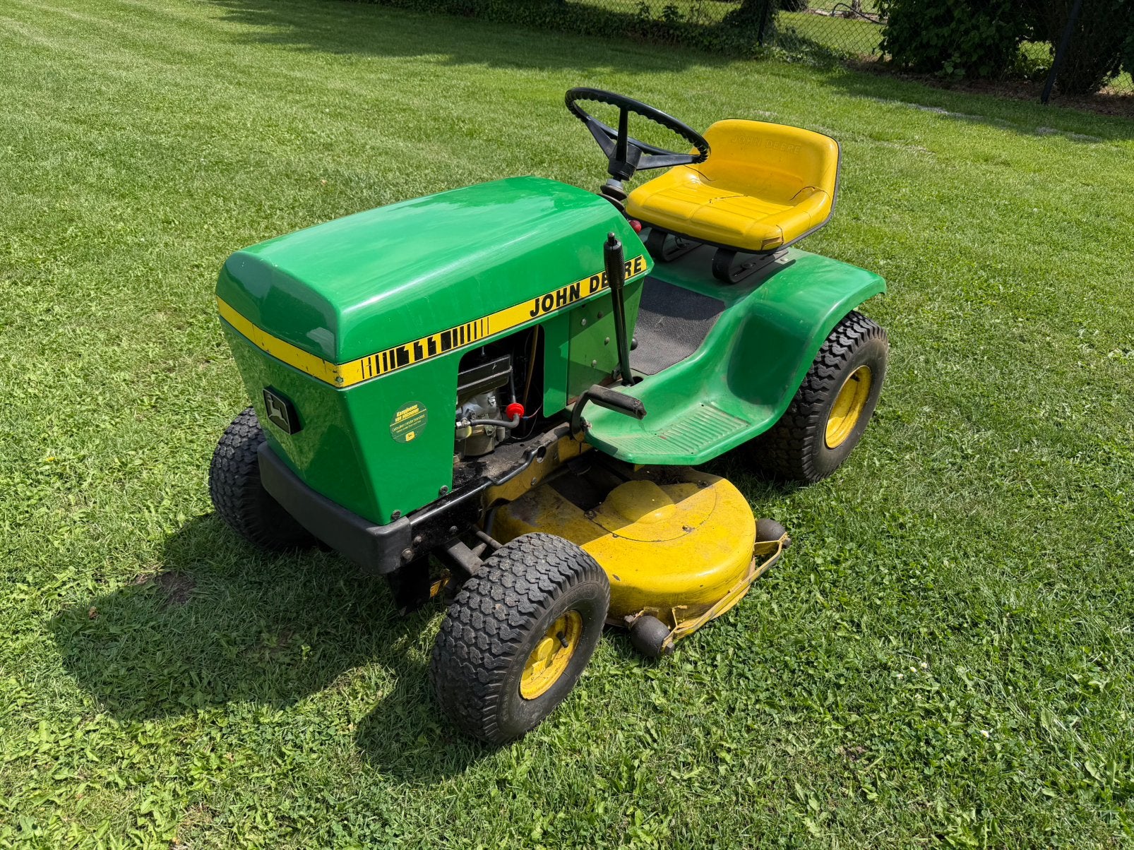 John deere 111 zitmaaier, Tuin en Terras, Ophalen, Zo goed als nieuw