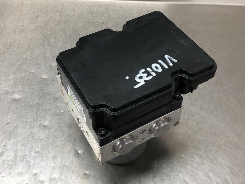 BLOC ABS (FREINS ANTI-BLOCAGE) ABS i20 (GBB) (|58900C8360|), Utilisé, Hyundai