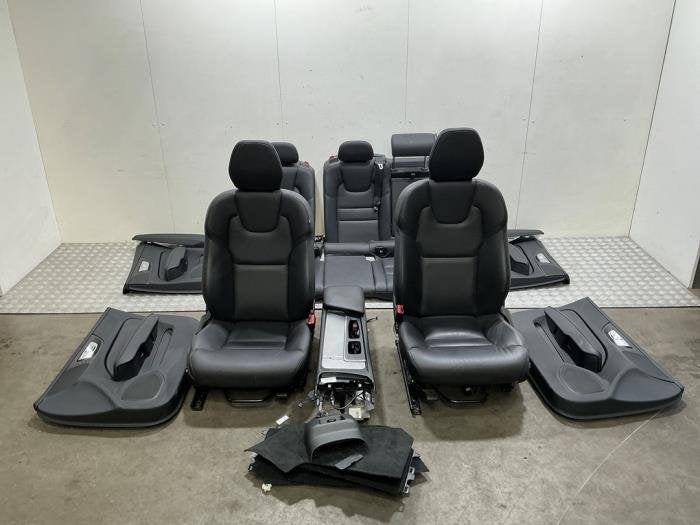 Bekleding Set (compleet) van een Volvo V60 (V60 19-), 12 maanden garantie, Gebruikt, -, -