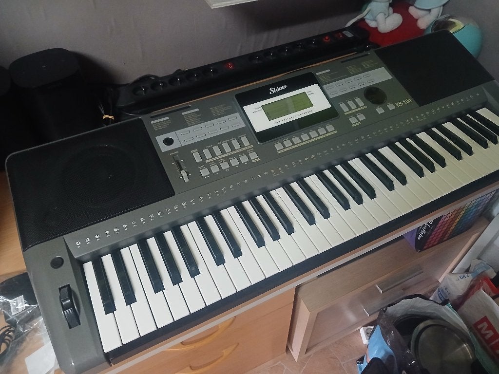 piano, synthé, clavier, Muziek en Instrumenten, 61 toetsen, Zo goed als nieuw, Aanslaggevoelig, Ophalen