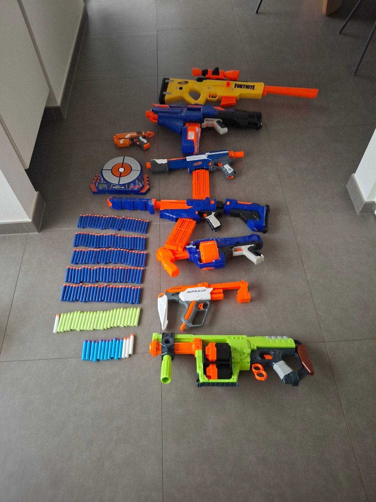 nerf : armes, flèches, planche de tir., Enlèvement, Comme neuf, Autres types