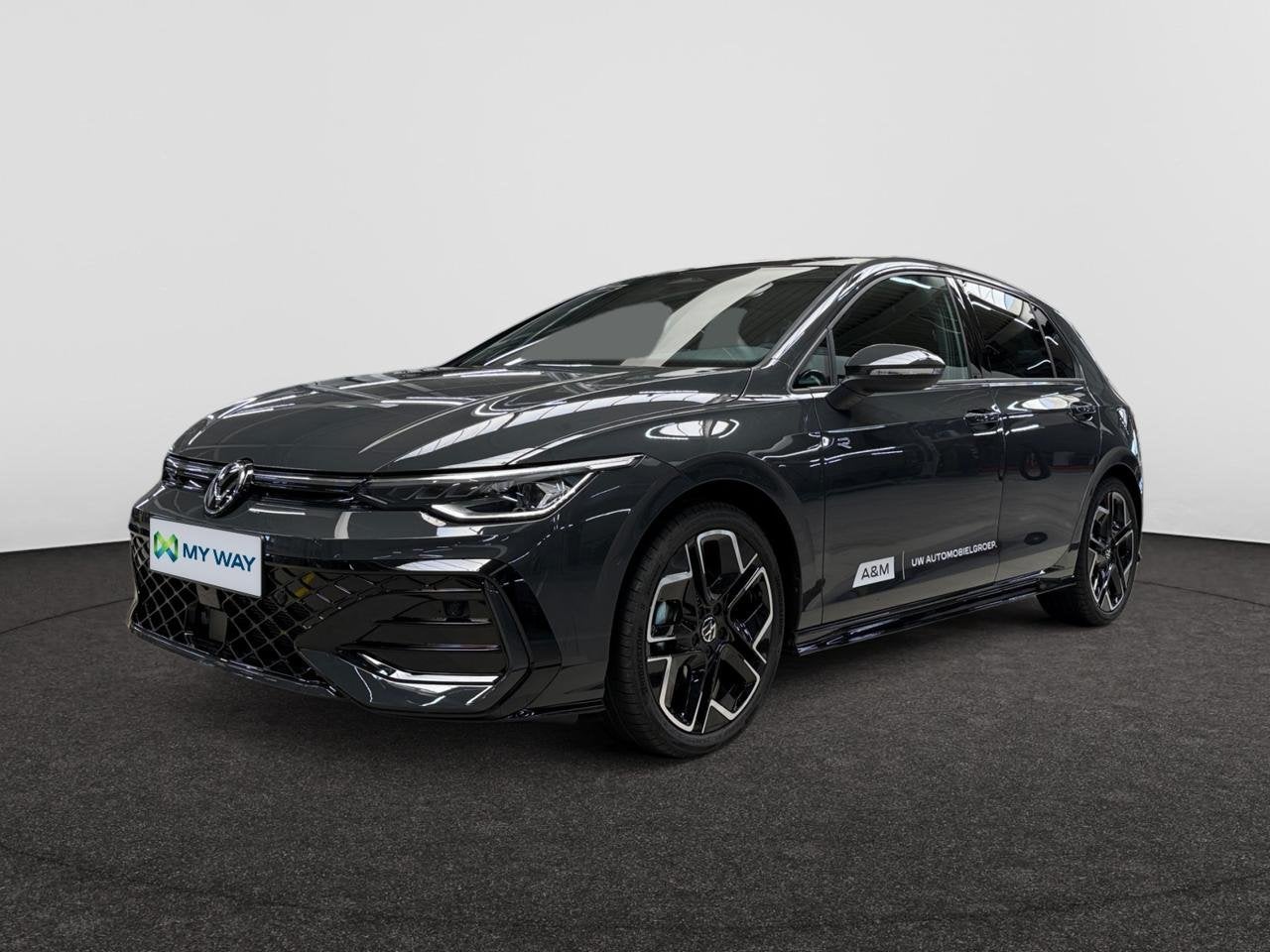 Volkswagen Golf VIII R-LINE BUSINESS PREMIUM 1.5 eTSI 116 PK, Auto's, Automaat, Sportstoelen, https://public.car-pass.be/vhr/f50b9422-61bb-4bbe-9c39-400e94f59eda