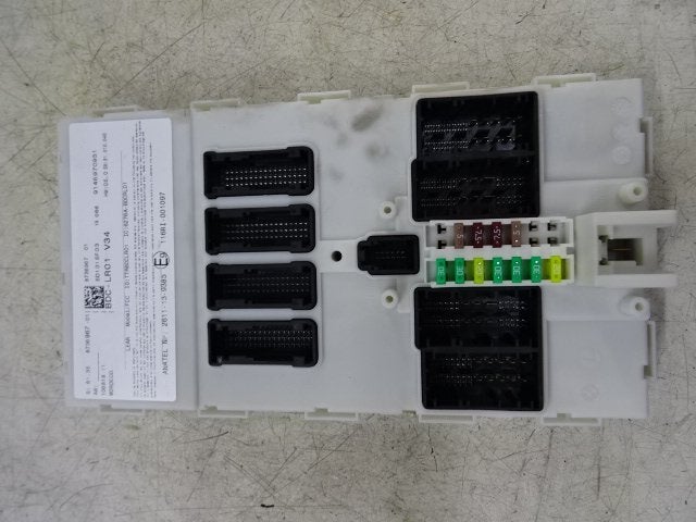 COMPUTER COMFORT Mini Mini (F56) (873696701), Gebruikt, Mini, Petuelring 130
80809  München, DE, Minikundenbetreuung@mini.de