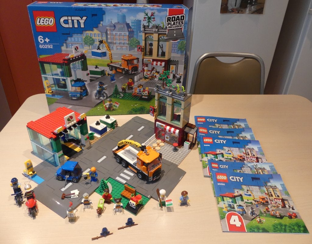 Lego City 60292 :   STADSCENTRUM, Kinderen en Baby's, City, Lego, Ophalen of Verzenden, Zo goed als nieuw