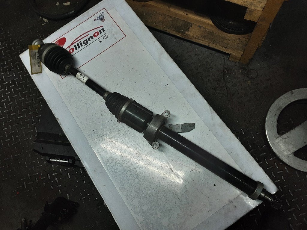 CARDAN AVANT DROIT (TRANSMISSION) Mini (F56) (8643372), Autos : Pièces & Accessoires, Mevr. I. Hauben, Rue de l'Espoir 34 34
4030  GRIVEGNÉE, BE