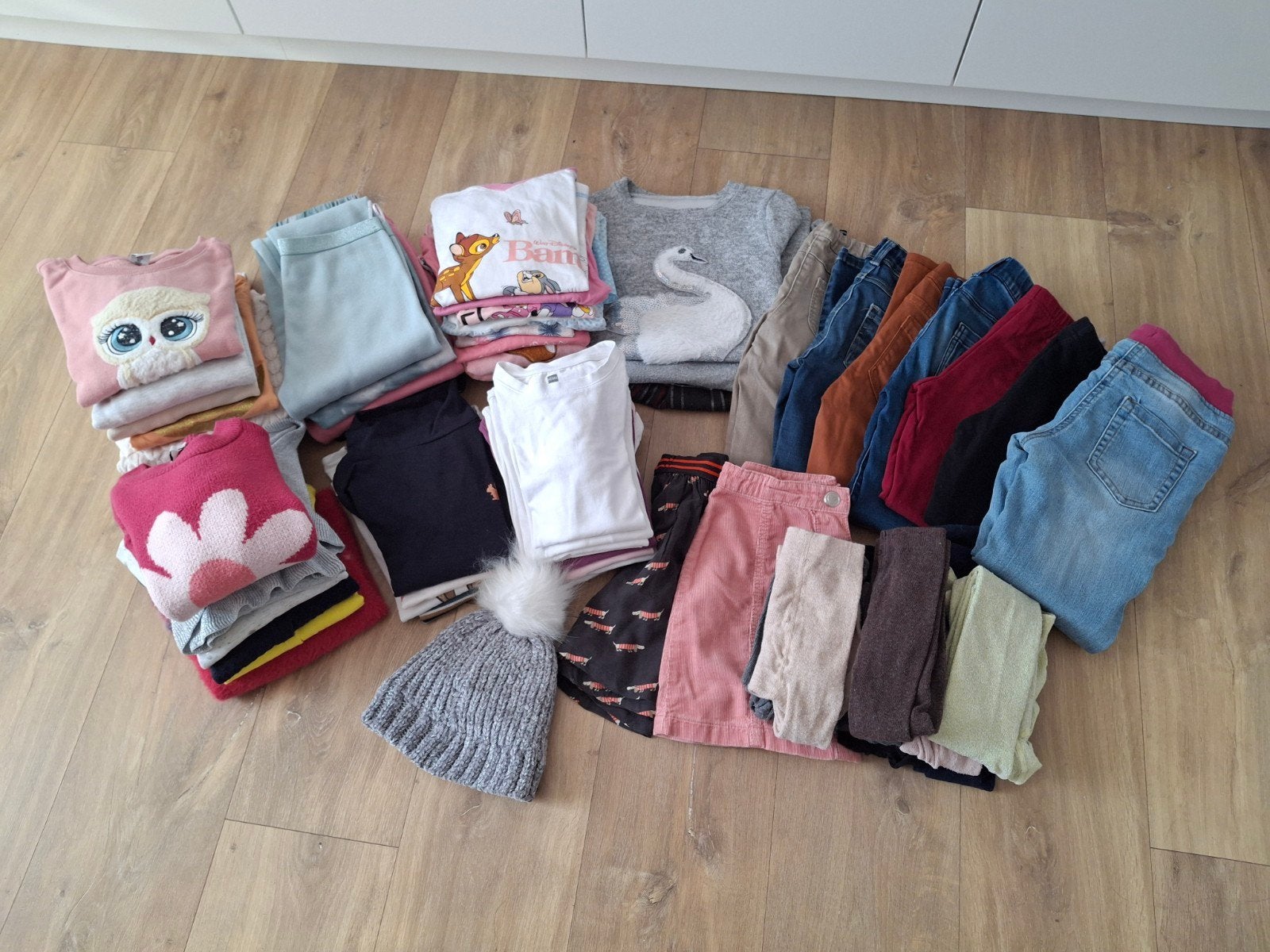 groot pakket meisjeskledij maat 122, Ophalen