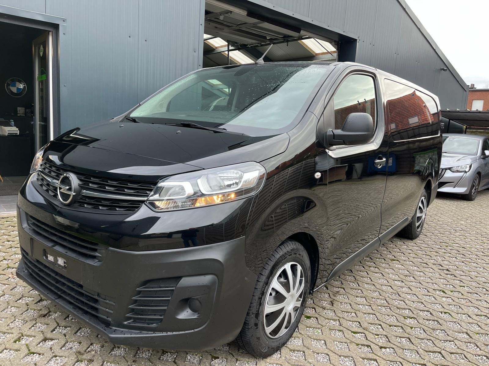 Opel Vivaro Dubbele cabine 6 plaatsen - 20578€+btw, Auto's, Opel, 4 cilinders, Zwart, Bedrijf, Overige carrosserie