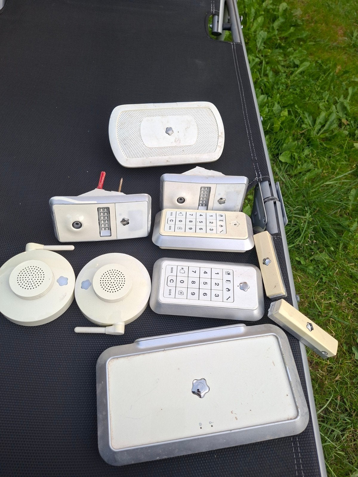 Verisure hardware onderdelen, Enlèvement