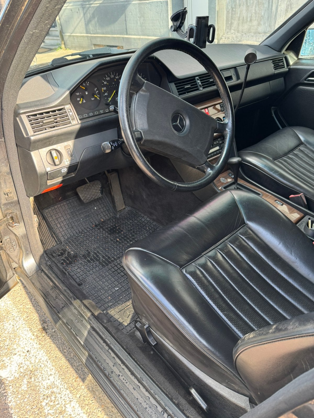 Mercedes w124 E-Klasse 300D AUTOMATIC, foto 6