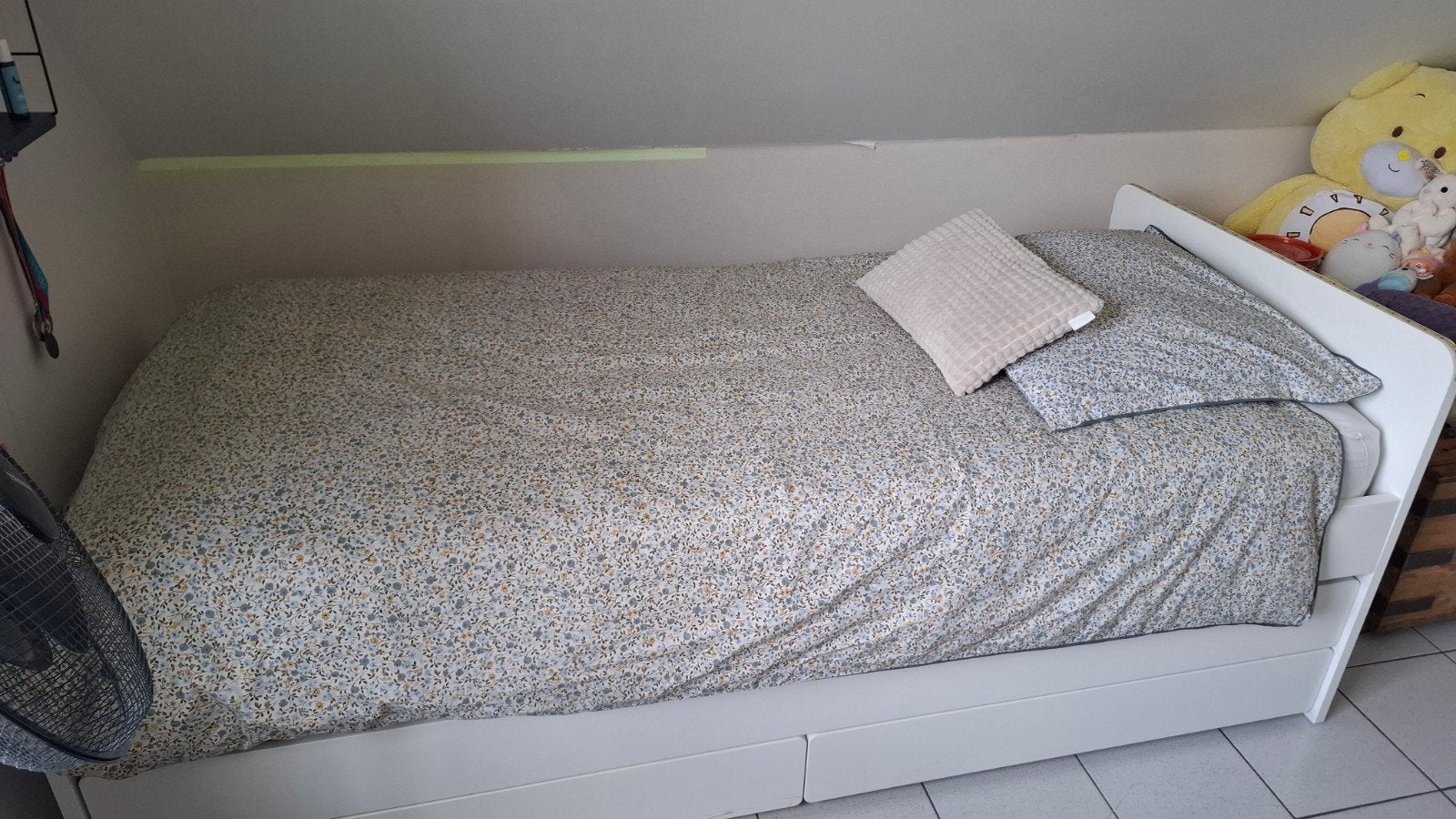 SLÄKT BED Ikea, Huis en Inrichting, Ophalen