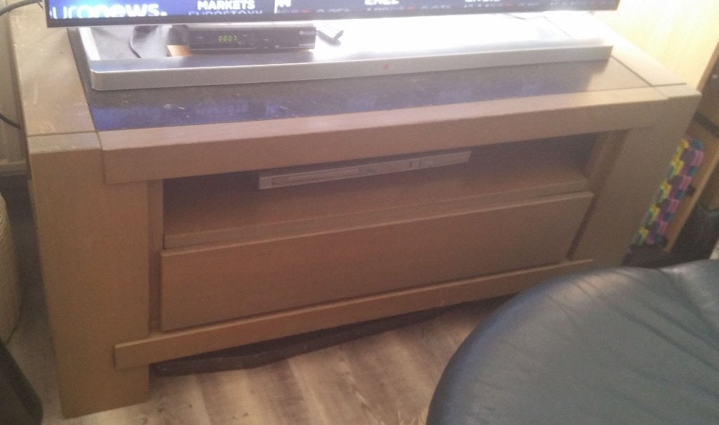 TV kast , massief, 100 tot 150 cm, Ophalen of Verzenden, Minder dan 100 cm, Gebruikt