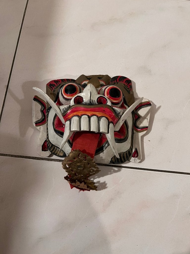 Een vintage / decoratief Aziatisch masker - Demonenmasker, Hout, Masker, Ophalen of Verzenden, Indonesië
