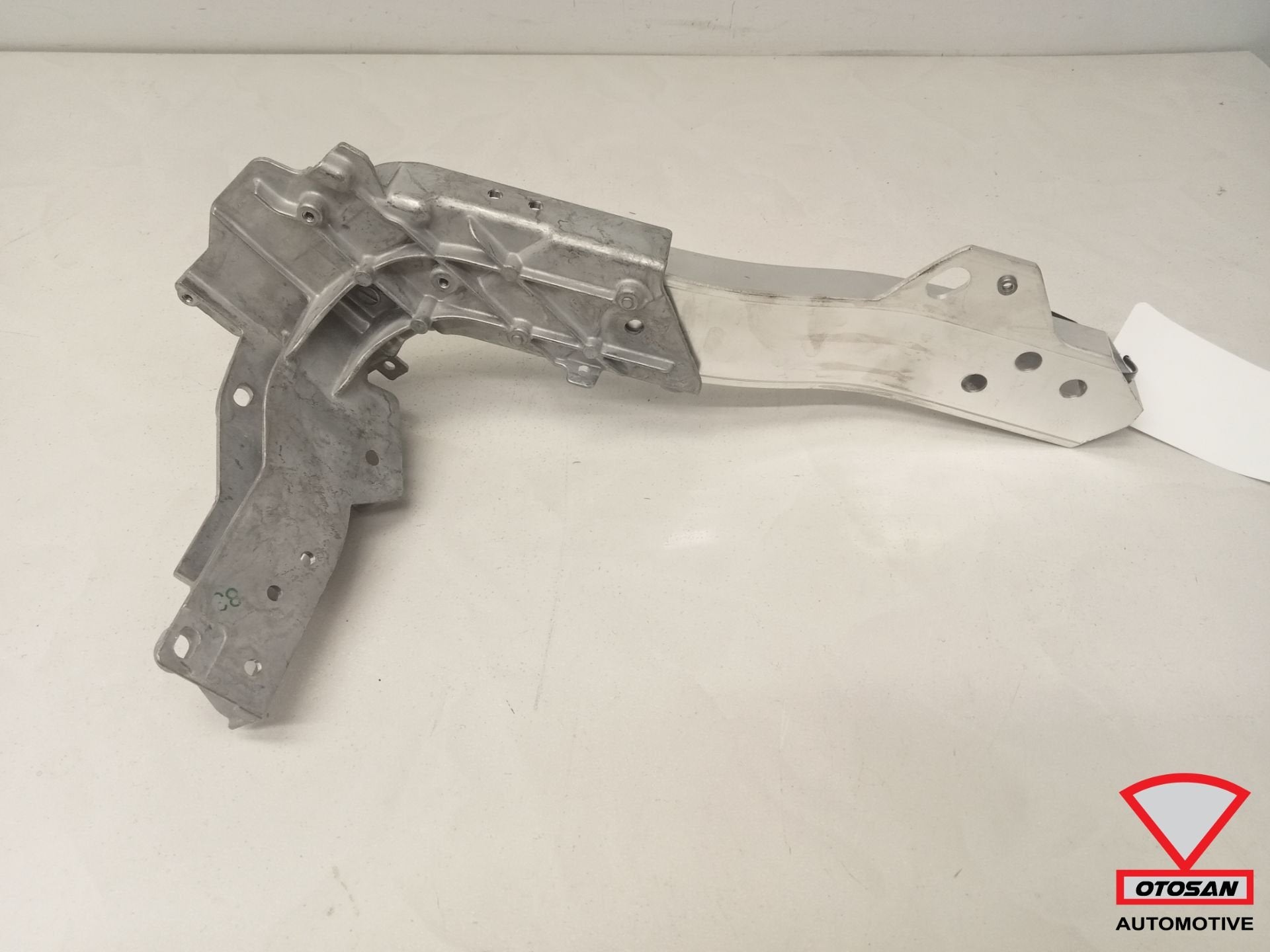 Support de radiateur avant gauche pour Mercedes GLC W253 X25, Autos : Pièces & Accessoires, Neuf, Mercedes-Benz AG, Mercedes-Benz