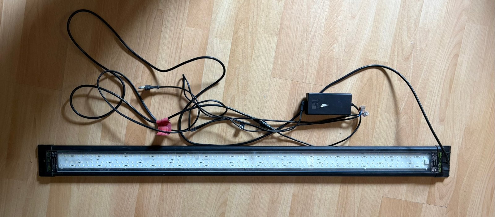 Aqariumlamp en wave maker  ., Ophalen, Zo goed als nieuw, Juwel
