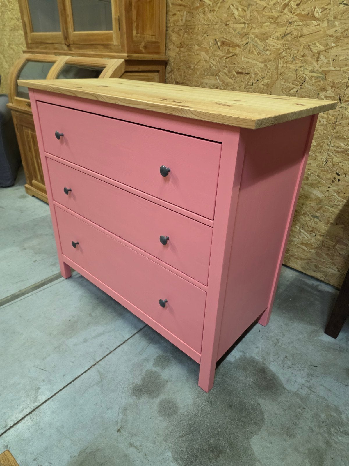Mooie massief grenen ladekast Flamingo-roze.nieuwstaat ., Ophalen