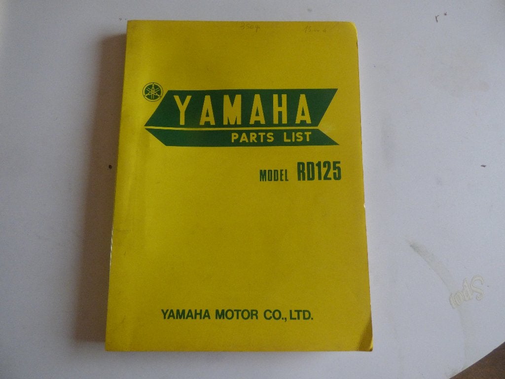 YAMAHA RD125 ONDERDELENLIJST, Motoren, Handleidingen en Instructieboekjes, Ophalen of Verzenden, Yamaha