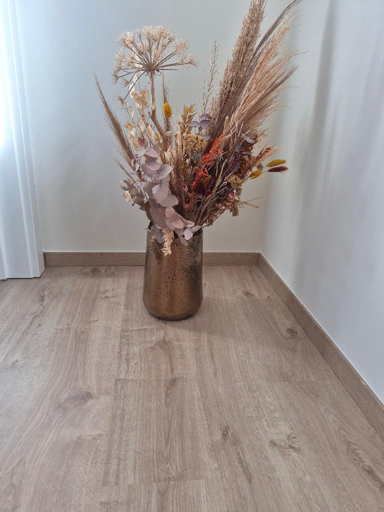 Gouden vaas met droogbloemen, Ophalen, Zo goed als nieuw, Overige kleuren, Kunststof