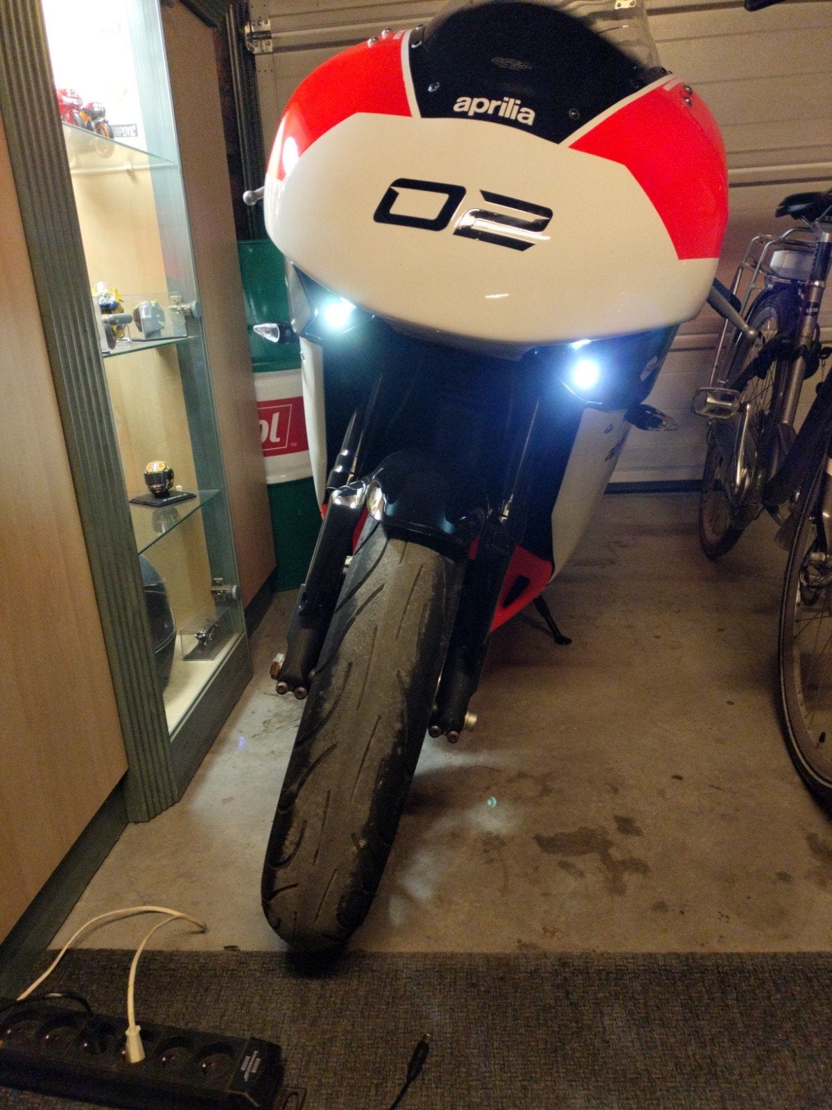 Aprilia Rsv mille 2002 in nieuwstaat en straatlegaal, Motoren, Particulier