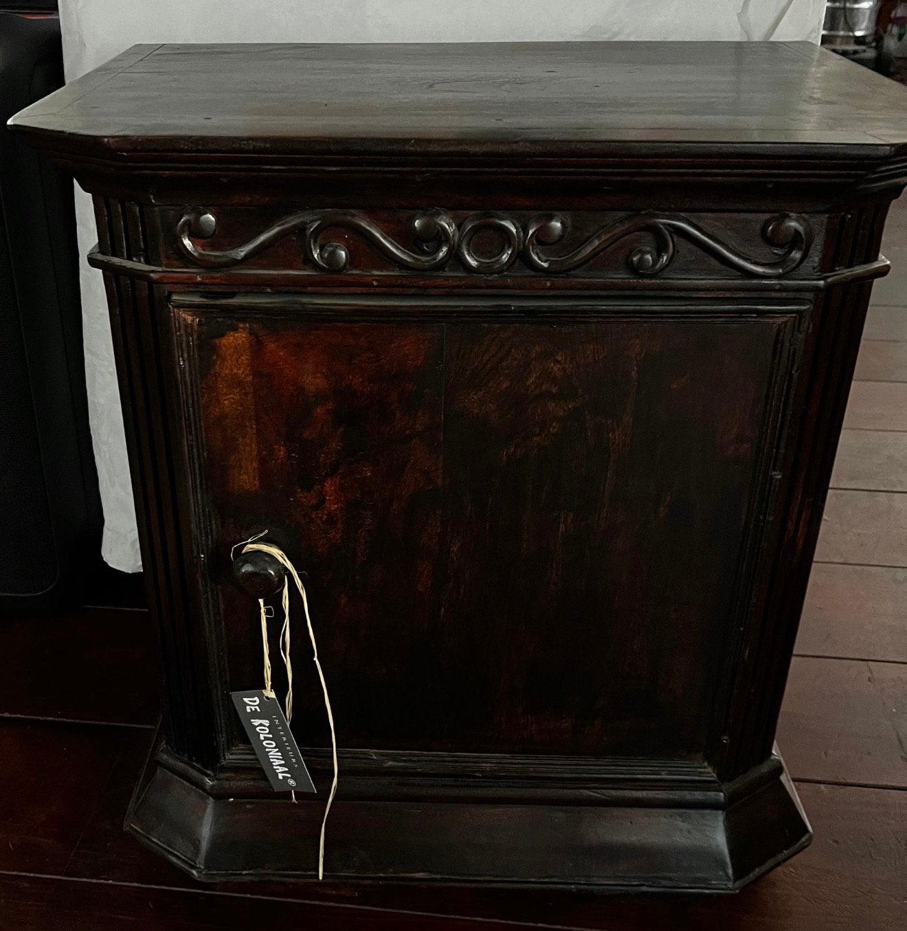 Paire de tables de chevet Colonial, Enlèvement, Comme neuf, Bois