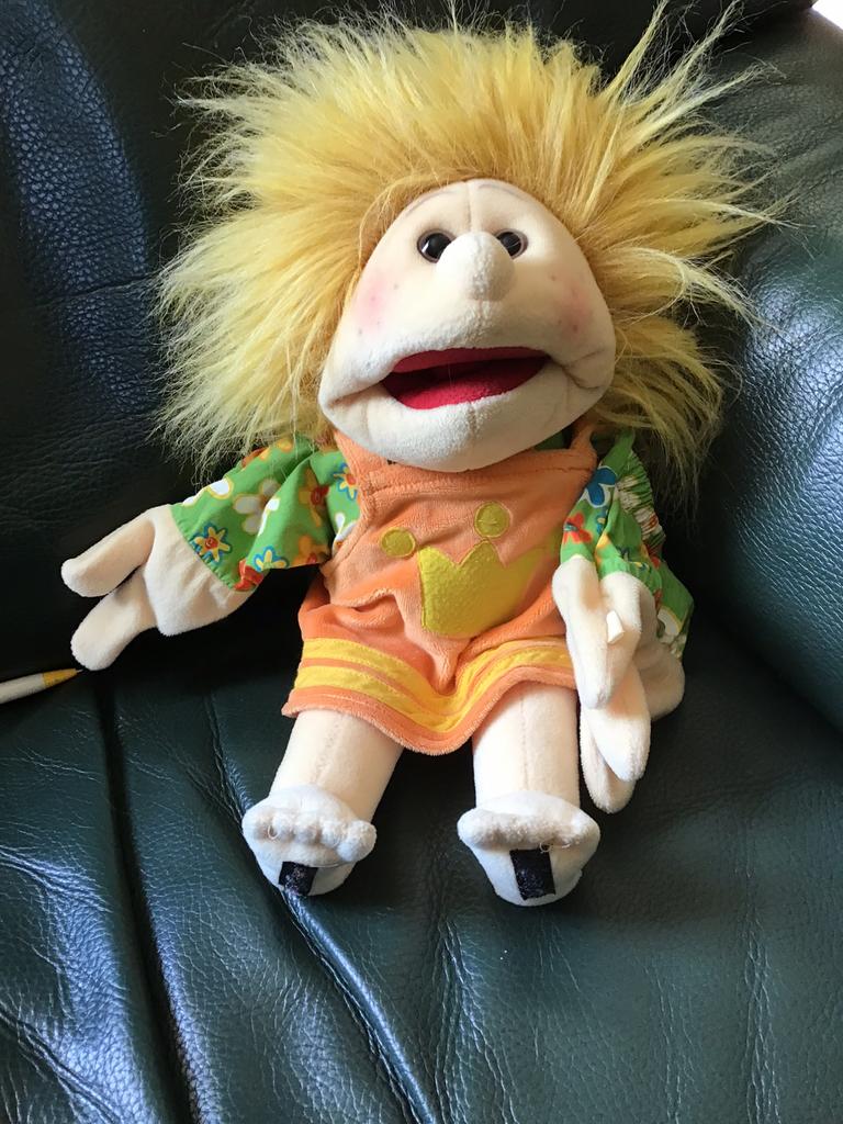 Living Puppets handpop kleine Jenny, Ophalen of Verzenden, Zo goed als nieuw