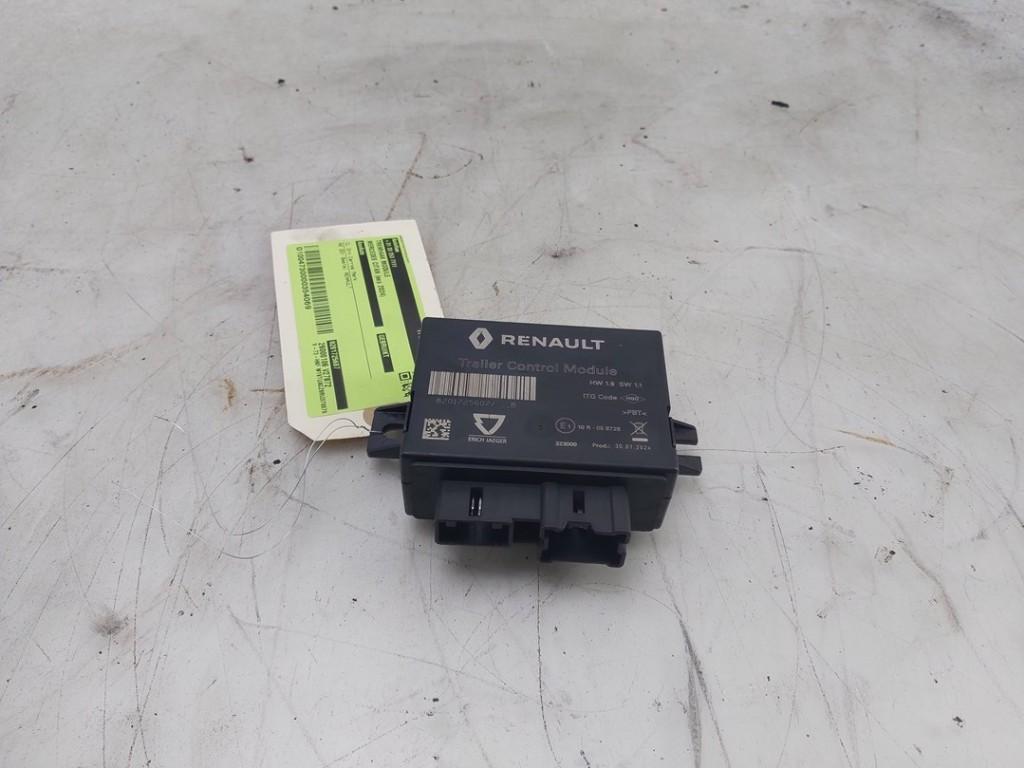 COMPUTER TREKHAAK Citan (420.6) (01-2021/-) (|8201725607|), Auto-onderdelen, Gebruikt, Mercedes-Benz, Peter-Huppertz-Straße 5
51063  Köln, DE