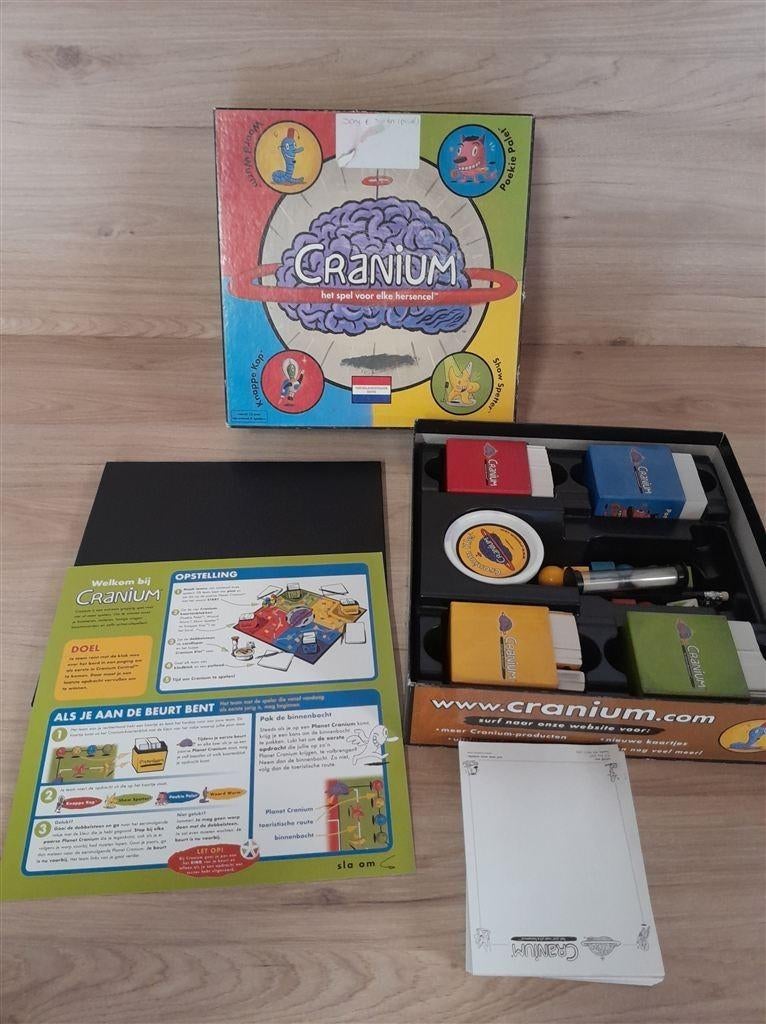 Cranium het spel voor elke hersencel - s4671, Hobby en Vrije tijd, Gezelschapsspellen | Bordspellen, Zo goed als nieuw, Verzenden