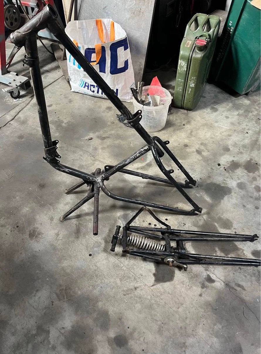 Gillet 125 frame en wielen, Ophalen