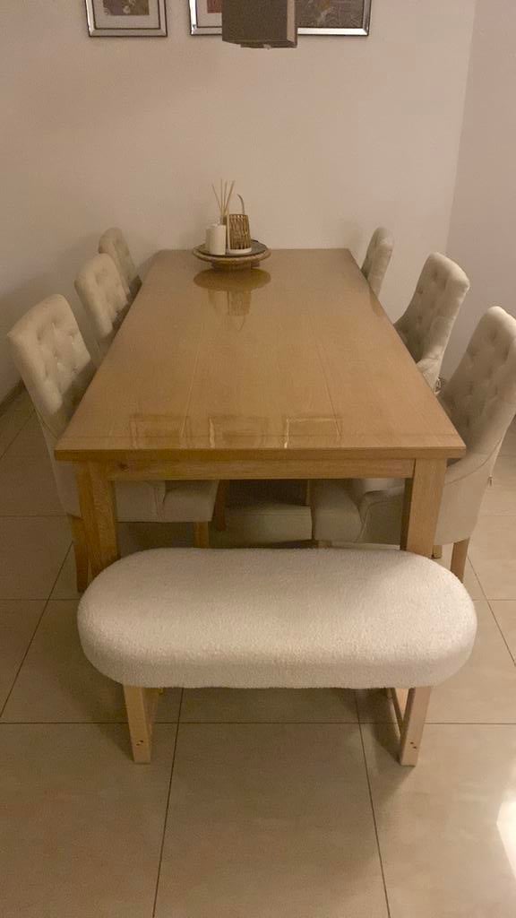 Set van tafel (tek) en stoelen, Ophalen, Zo goed als nieuw