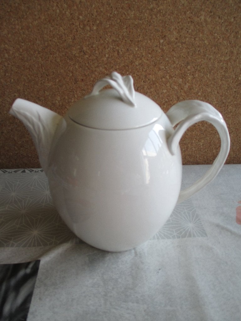 koffiekan wit villeroy boch foglia, Antiquités & Art, Enlèvement ou Envoi
