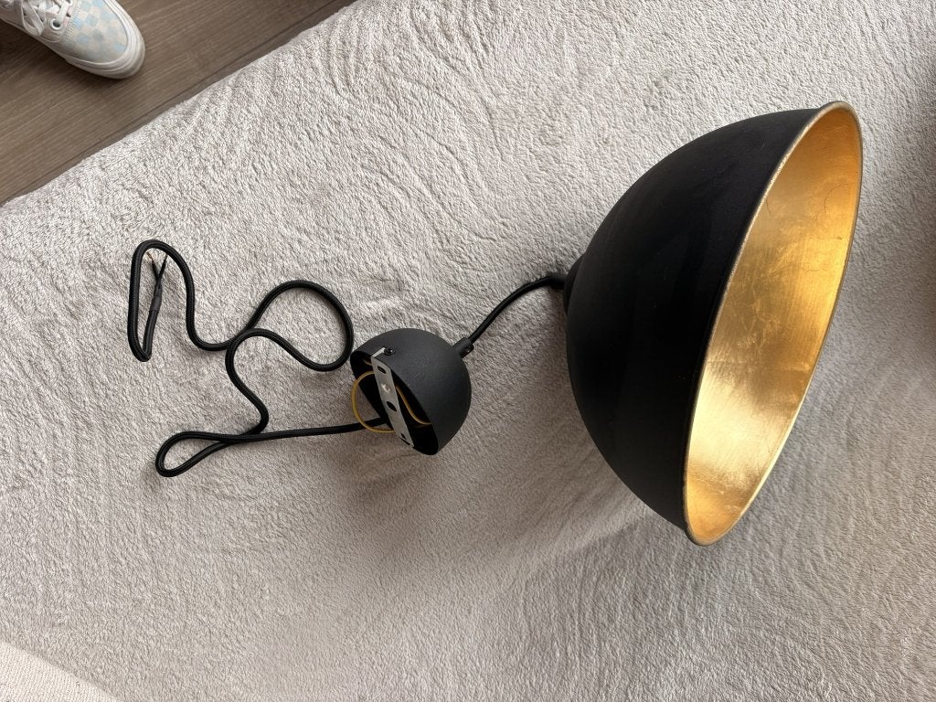 Zwarte hanglamp met goudkleurige binnenkant, Ophalen of Verzenden, Gebruikt
