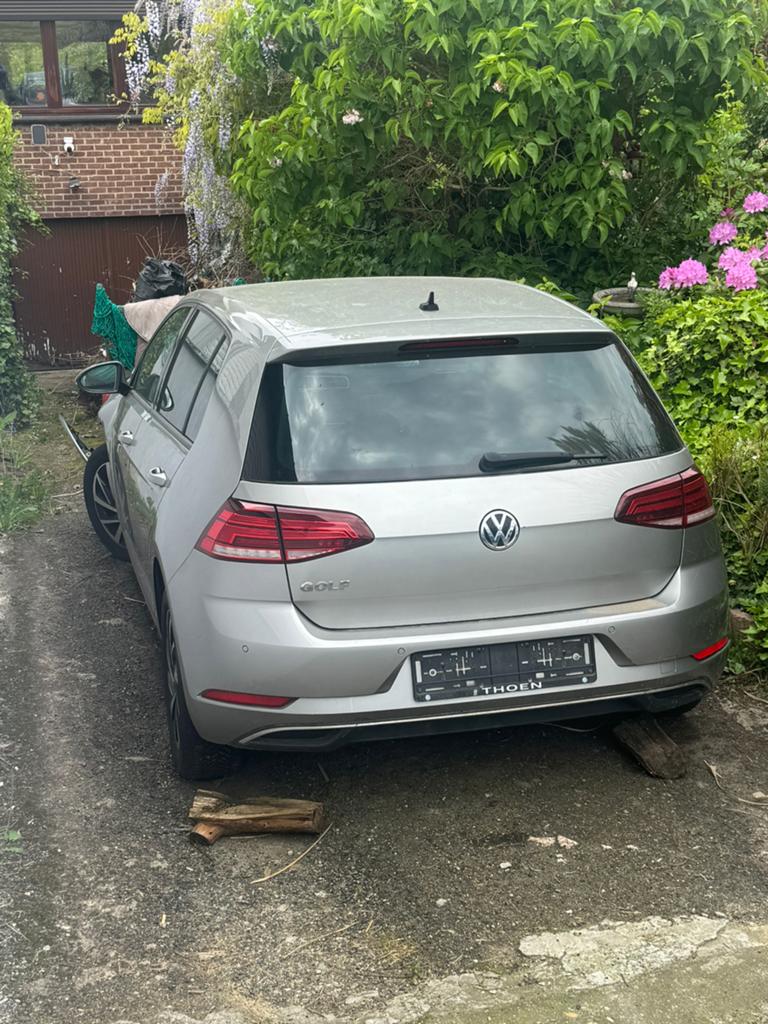Je cherche des pièces golf 7, Enlèvement