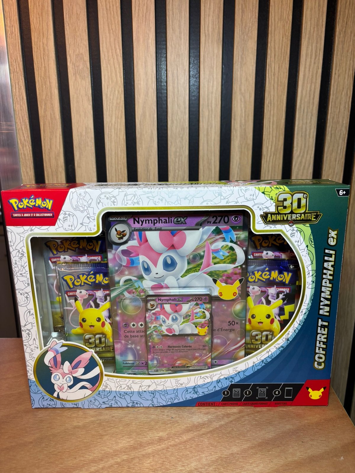coffret pokemon nymphali ex 30 ans, Enlèvement, Neuf