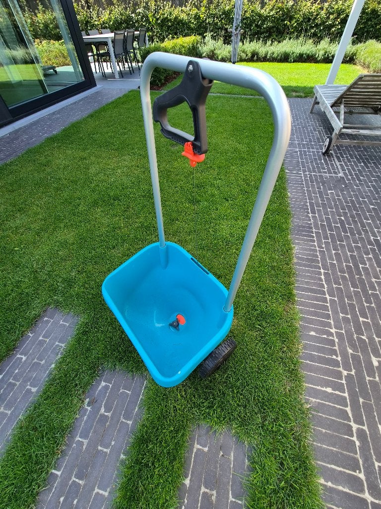 Gardena meststrooier, Tuin en Terras, Hand-tuingereedschap, Ophalen, Zo goed als nieuw, Overige soorten, Gardena