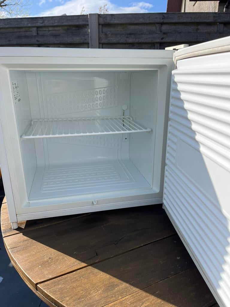 Diepvries - Zanussi, Elektronische apparatuur, Vriezers en Diepvrieskisten, Gebruikt, Minder dan 85 cm, Minder dan 60 cm, Vrijstaand