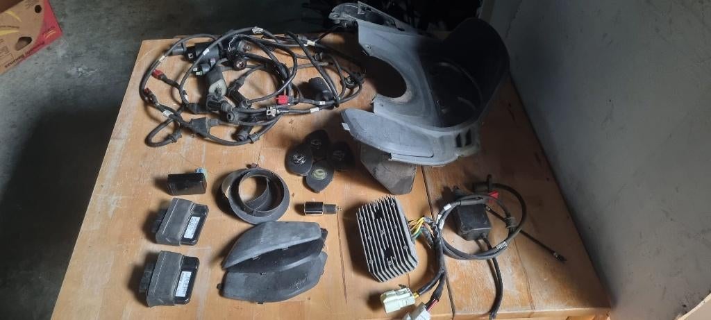 Grote partij SYM 125cc scooteronderdelen, Fietsen en Brommers, Brommeronderdelen | Scooters, Gebruikt, SYM, Overige typen, Ophalen