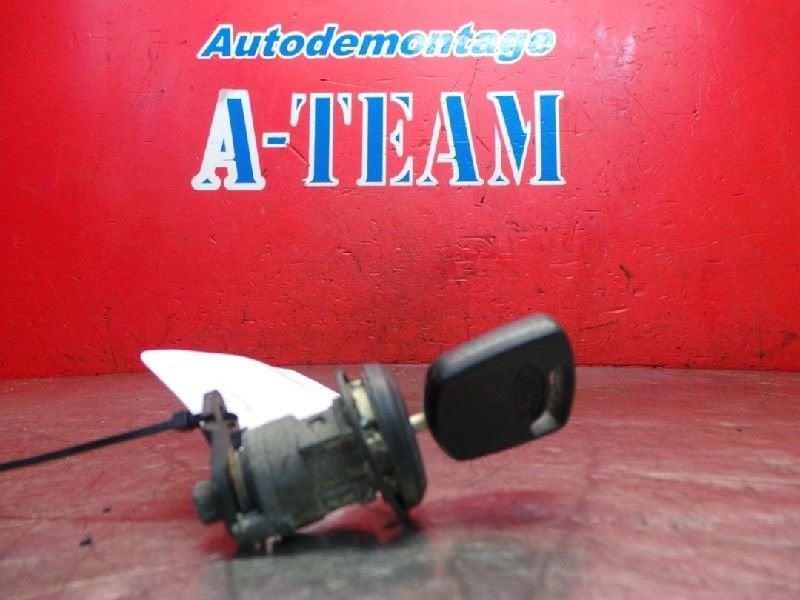 NEIMAN / COMMUTATEUR D ALLUMAGE + CLEF Ford Ka I, Autos : Pièces & Accessoires, Henry-Ford-Straße  1
50735  Köln, DE, Ford-Werke GmbH