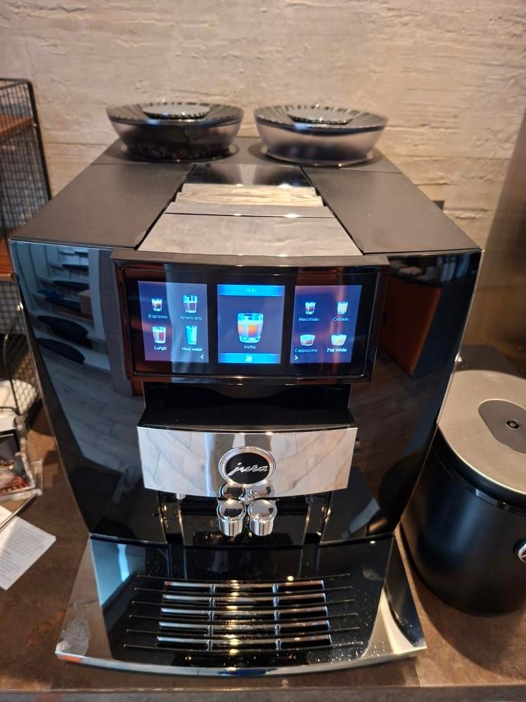 Machine à café Jura Giga 10 top avec refroidisseur à lait, n, Enlèvement, Cafetière