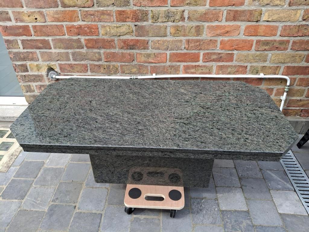 Marmeren salontafel, Ophalen