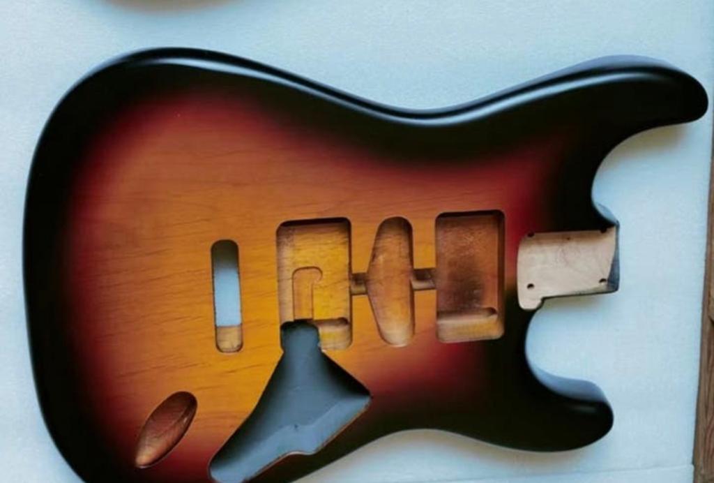 Stratocaster body HSH nitro satin Newww, Verzenden, Nieuw