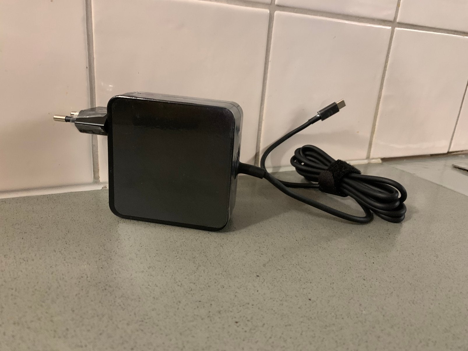 Universel USB-C ordinateur portable Adaptateur 65W Lenovo,HP, Informatique & Logiciels, Chargeurs d'ordinateur portable, Enlèvement ou Envoi