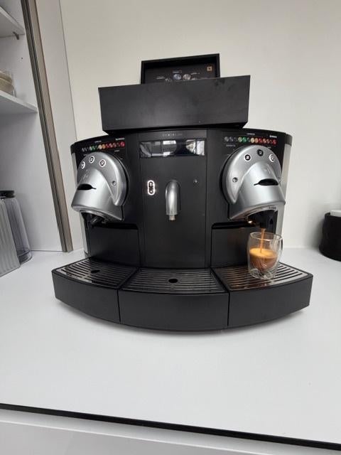 Nespresso Professional Gemini 200 Duo, Electroménager, Cafetières, Comme neuf, Dosettes et capsules de café, Machine à espresso