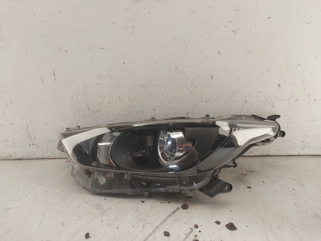 PHARE / OPTIQUE AVANT GAUCHE Yaris IV (P21 / PA1 / PH1), Kundenbetreuung@toyota.de, Toyota, Utilisé, Toyota-Allee 2
50858  Köln, DE