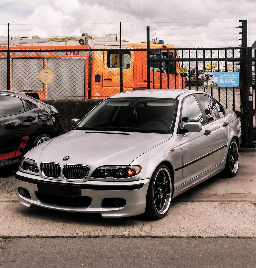 Bmw 316i M pakket Gekeurd voor verkoop, Auto's, Zwart, Leder en Stof, Particulier, Euro 4
